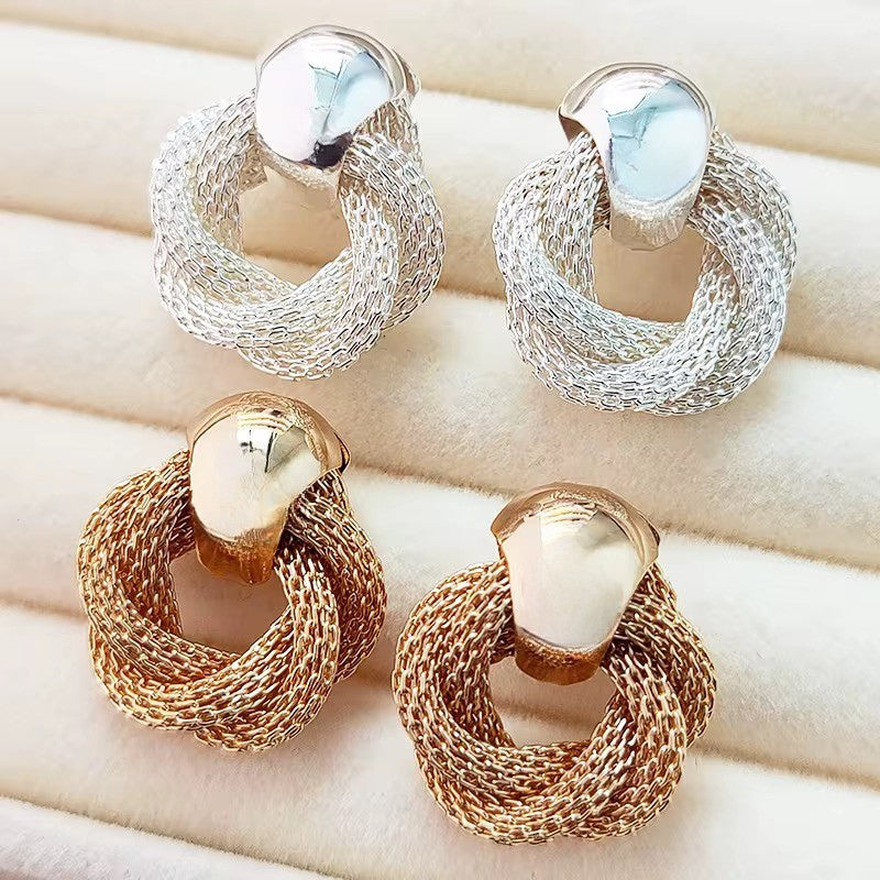 Twisted mesh earrings / Love knot design