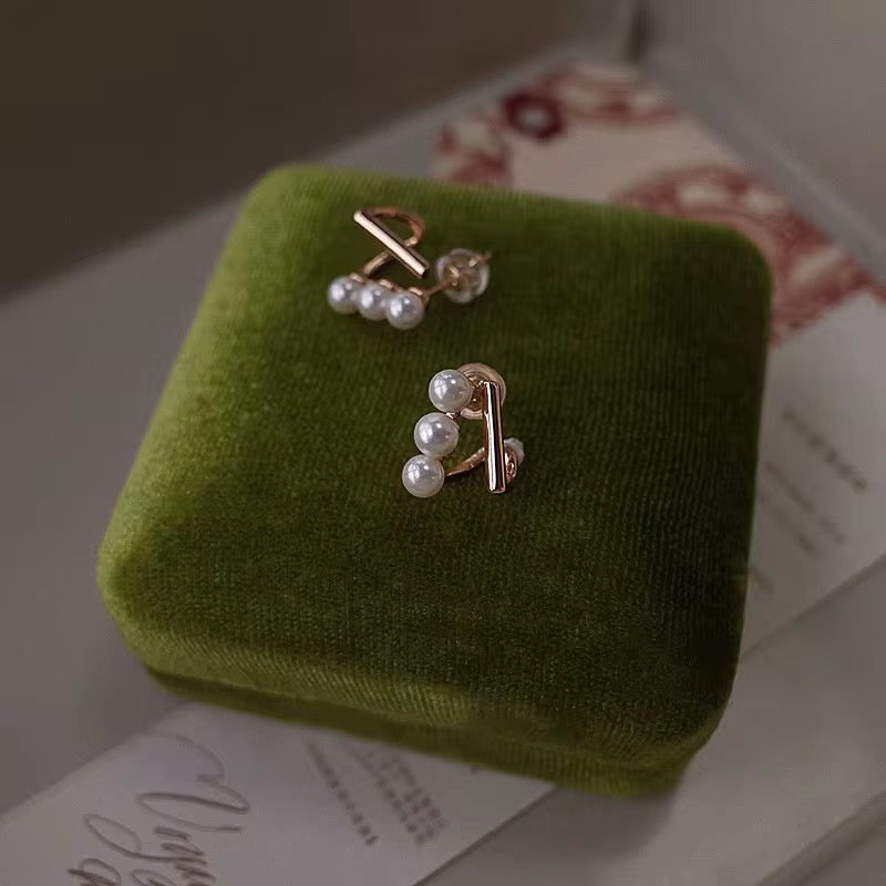 14K Gold Bar & Pearl Climber Earrings