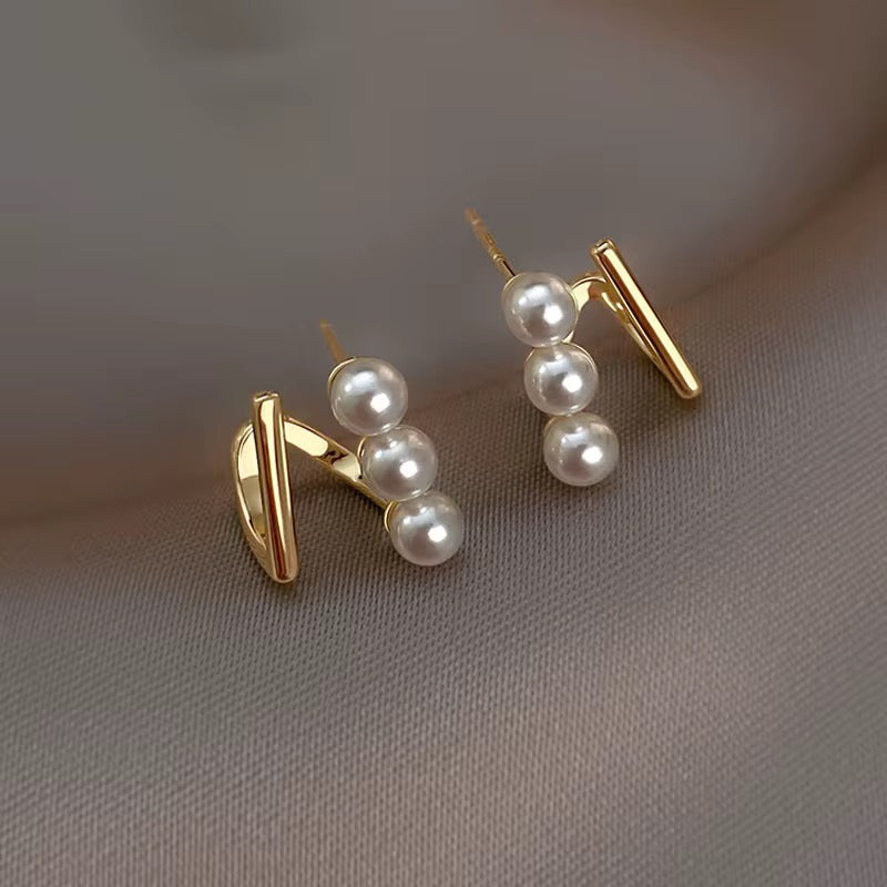 14K Gold Bar & Pearl Climber Earrings