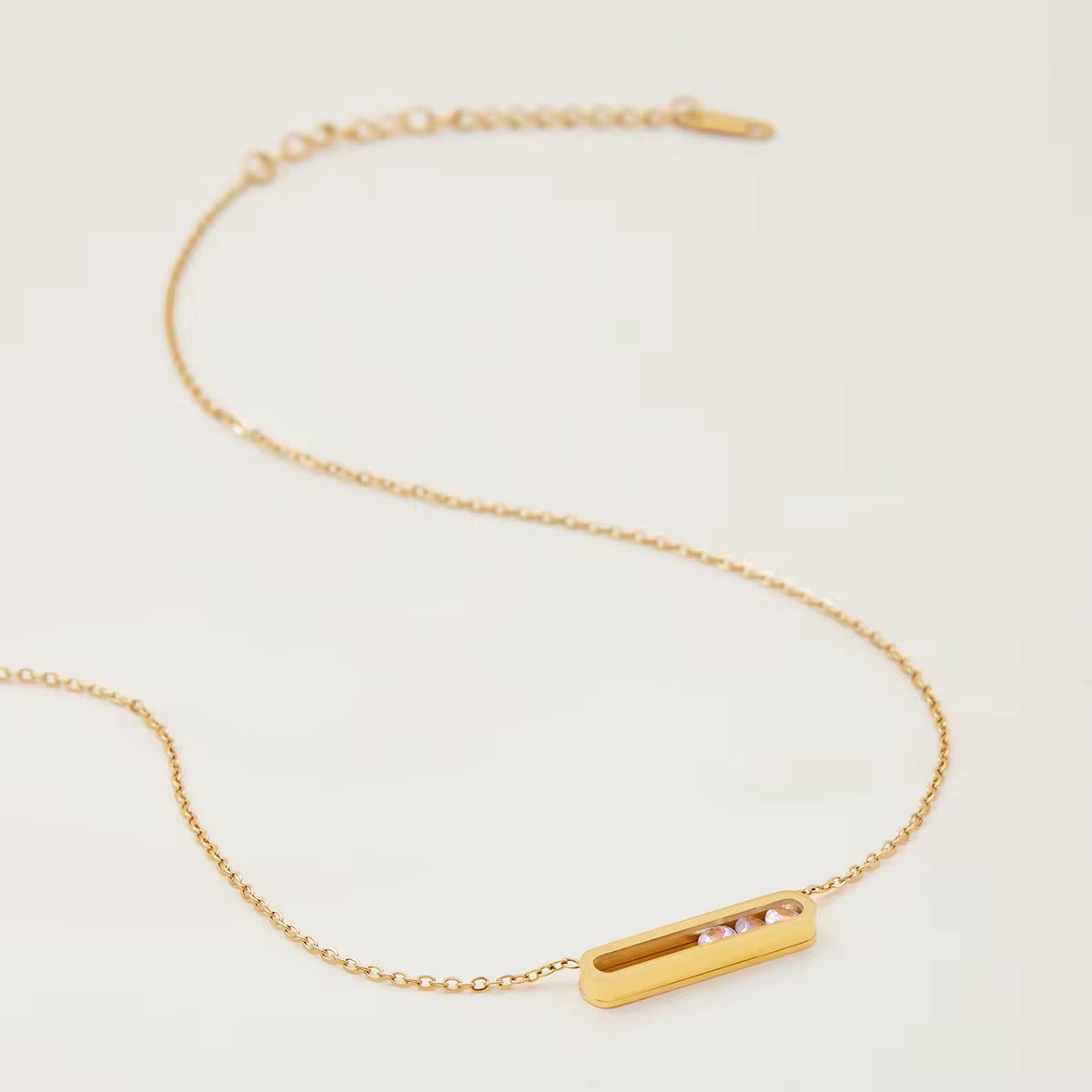 Floating Bar Necklace - Modern Elegance in Gold