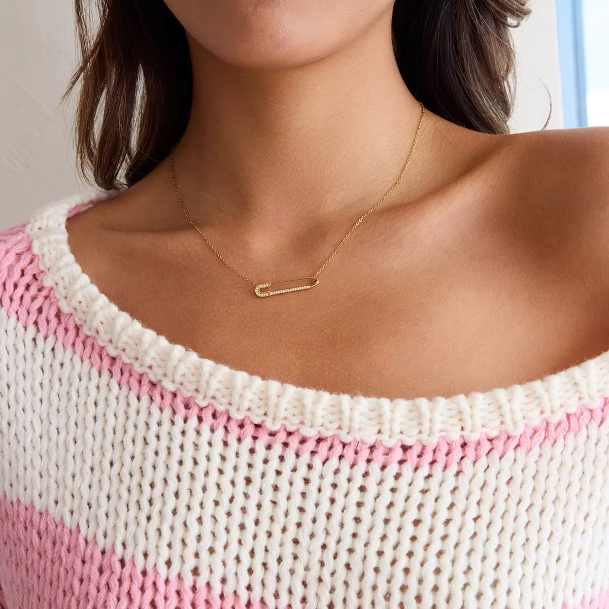 18K Gold Stainless Steel Safety Pin Necklace - Waterproof