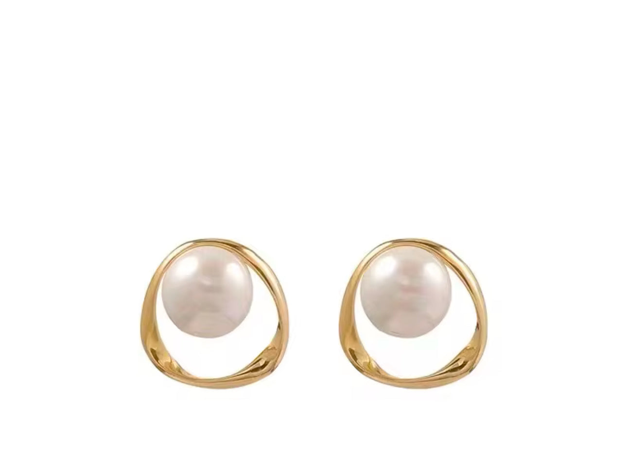 14K Gold Organic Frame Pearl Stud Earring