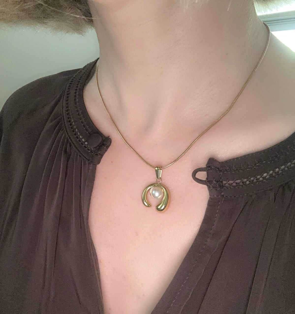 18K Gold Horseshoe Pearl Pendant Necklace - Good Luck Charm